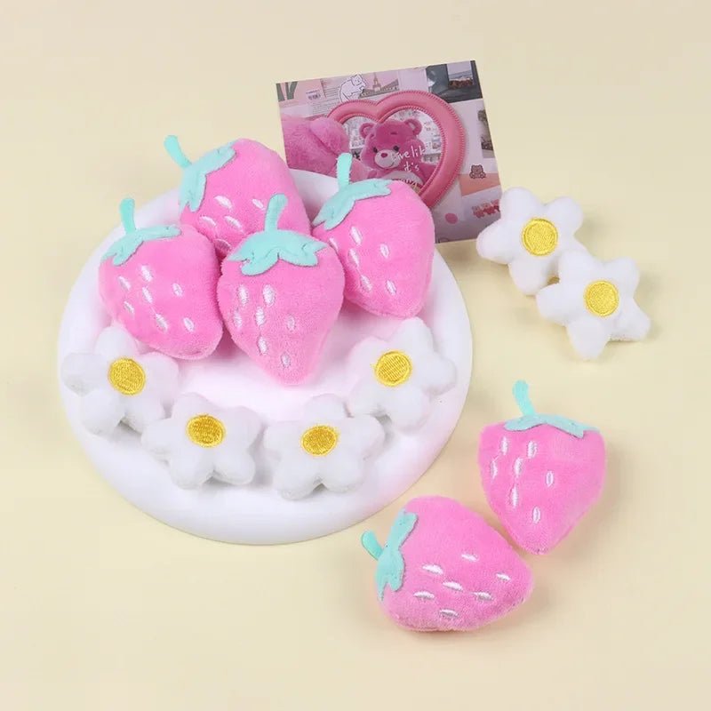 Kawaii Strawberry Mobile Phone Griptok - KAWAII LULU