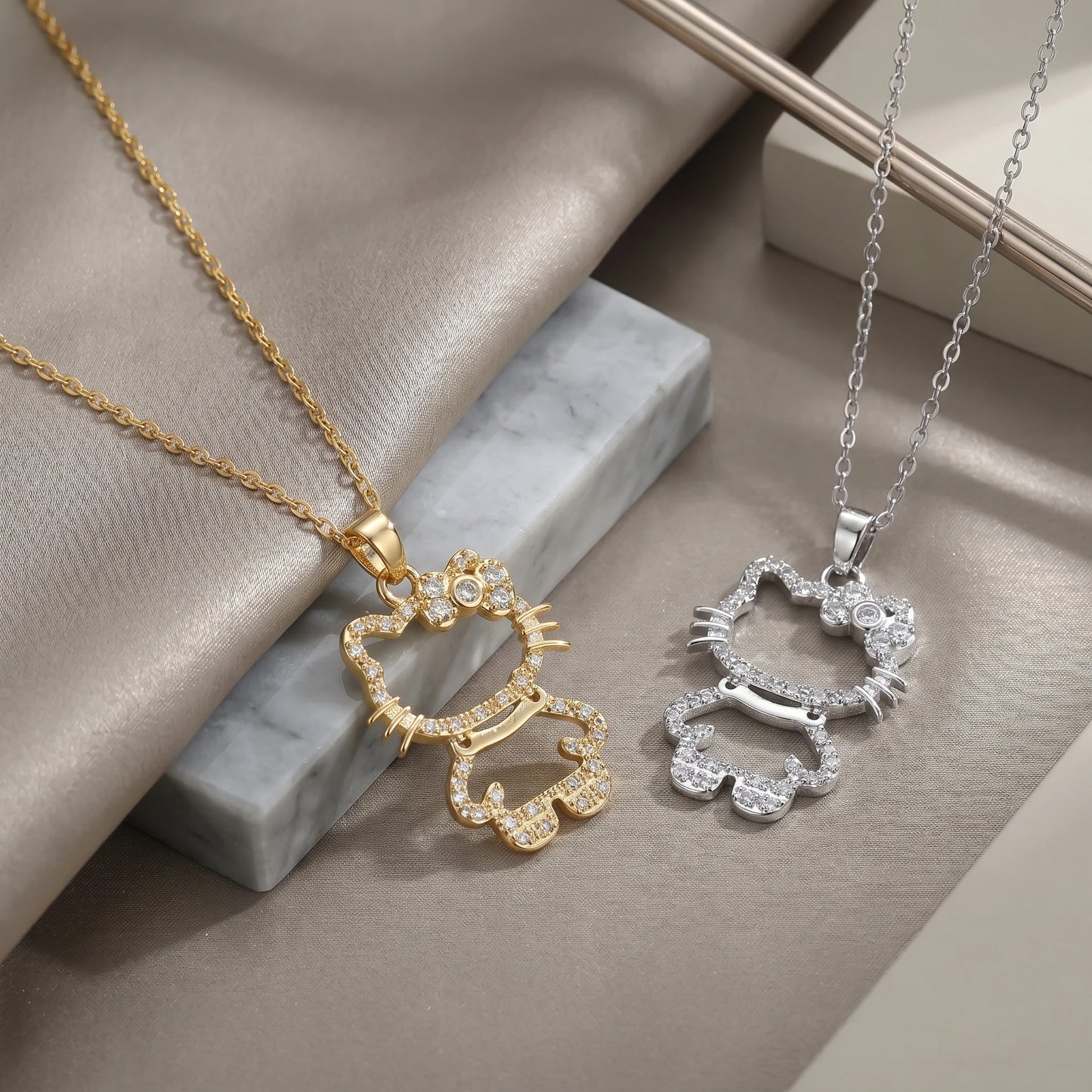 Kawaii Hello Kitty Bling Bling Necklace