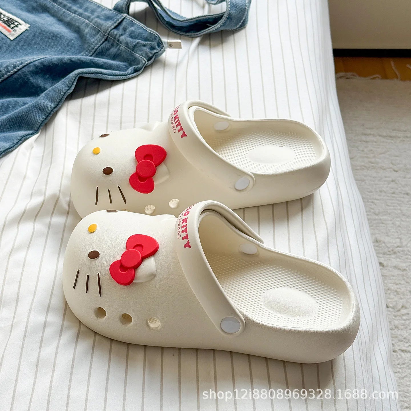 Kawaii Sanrio Hello Kitty Foam Bubble Grip Slippers