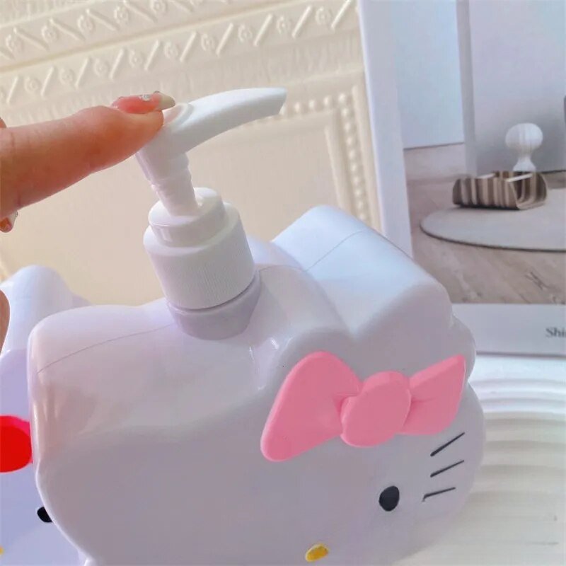 Kawaii Hello Kitty Soap Dispenser - KAWAII LULU